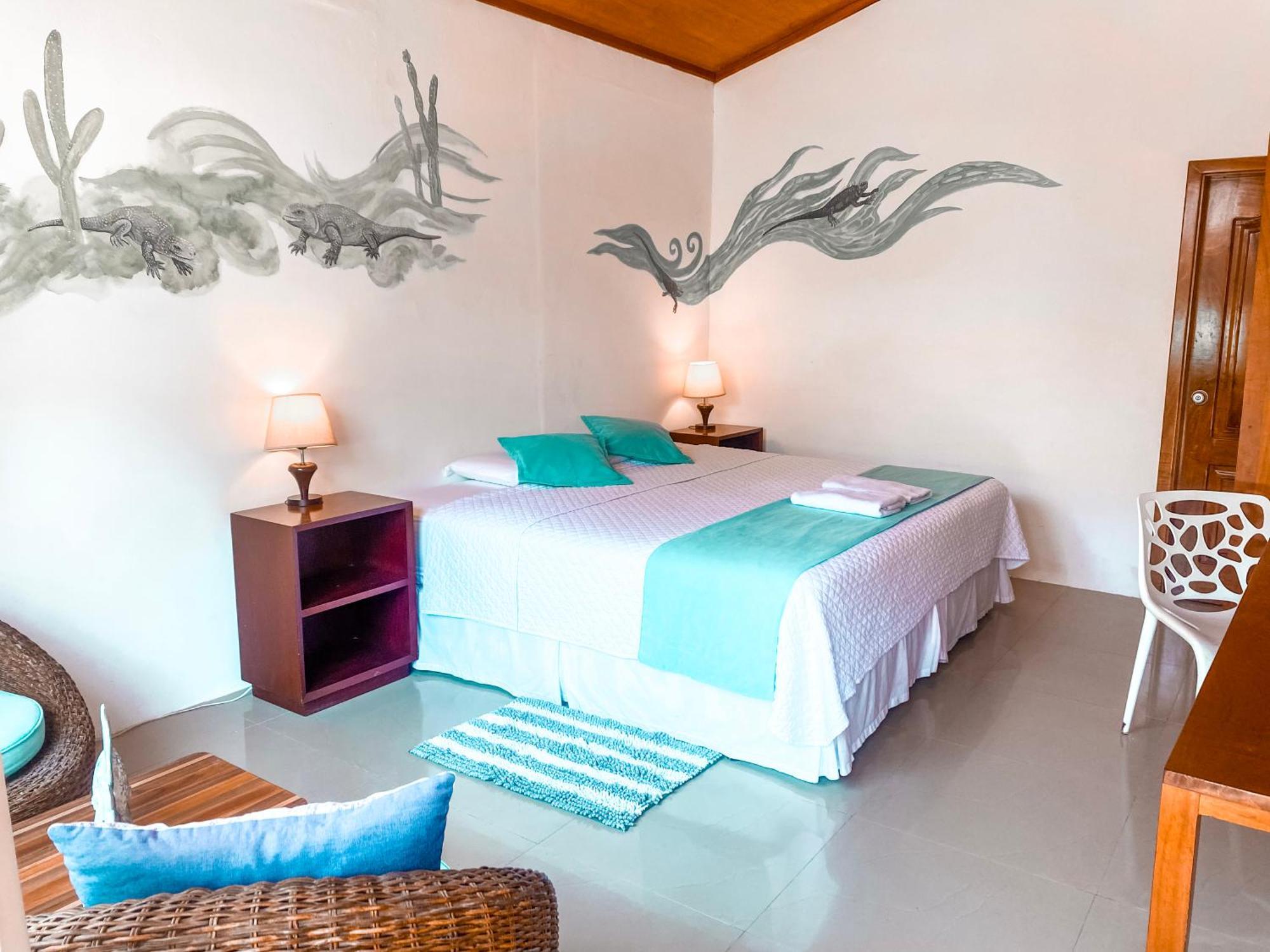بْوُرتو فيلاميل Hotel Coral Blanco With High Speed Internet Starlink And Galapagos Tour Operator المظهر الخارجي الصورة