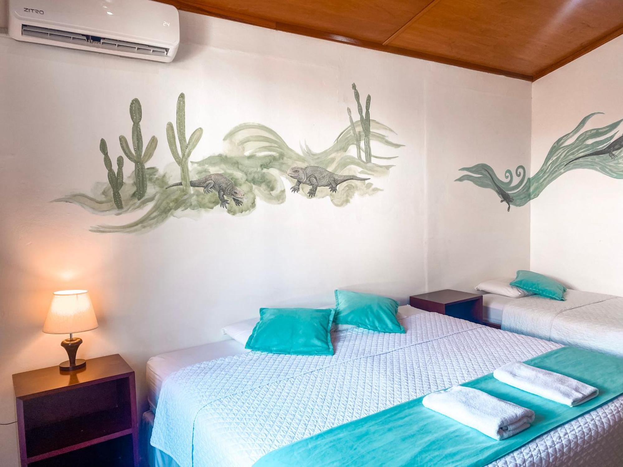 بْوُرتو فيلاميل Hotel Coral Blanco With High Speed Internet Starlink And Galapagos Tour Operator المظهر الخارجي الصورة